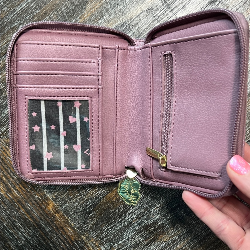 Betsey Johnson Mauve Pink Quilted Heart Zip Wallet with Gold Plate - Picture 6 of 7